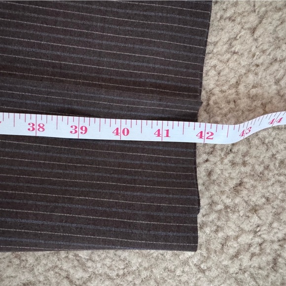 Barneys New York Classic Brown Pinstripe Women’s Suit Approximate Size 8 No Tag - Picture 13 of 16